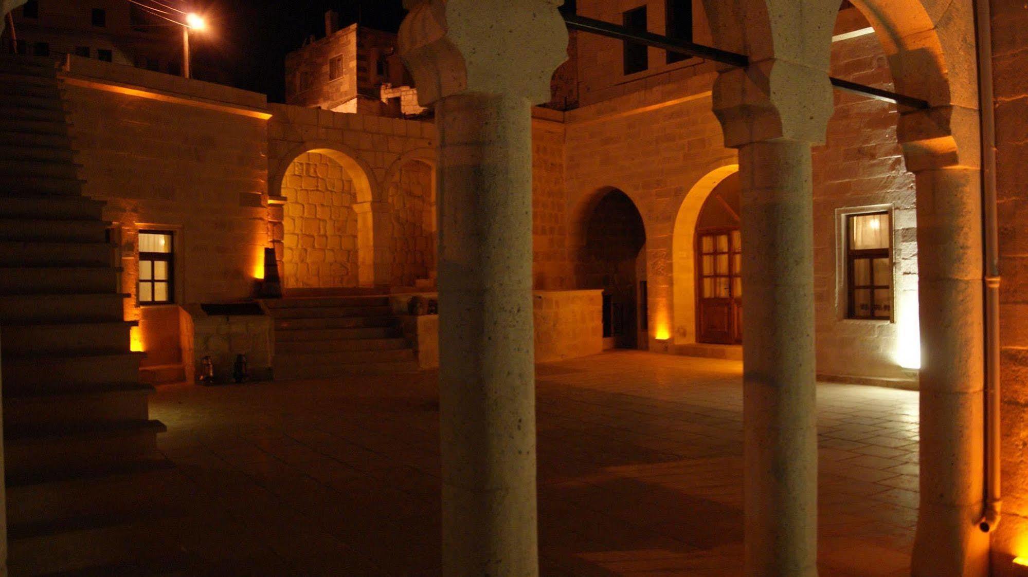 Sinasos Palace Cave Hotel Ουργκούπ Εξωτερικό φωτογραφία